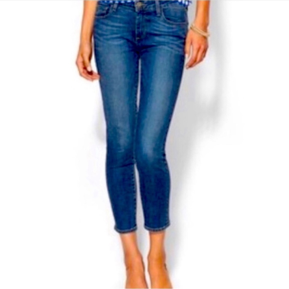 PAIGE Blue Denim  Roxi Capri Jeans Sz 30